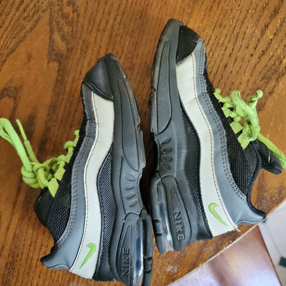Boys Nike Shoes